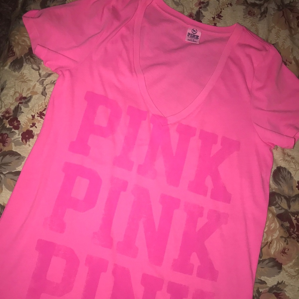 PINK Victoria’s Secret t-shirt